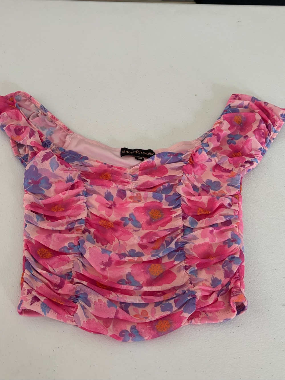 Almost Famous Pink Floral Ruched Crop Top. Small.